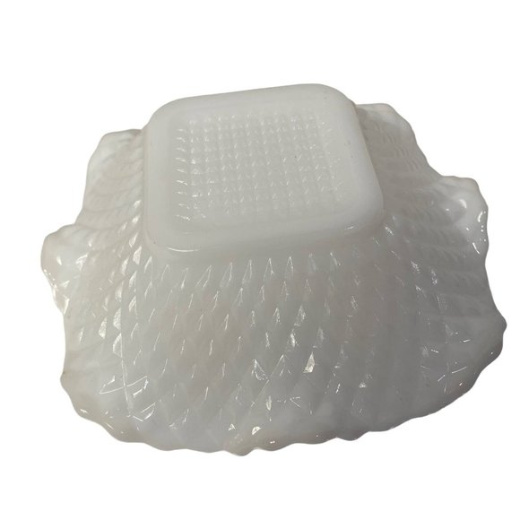 Vintage HAZEL ATLAS Co. Milk Glass Bowl 1950s Square Dish 6.25" Square x 1.75" - Picture 3 of 7